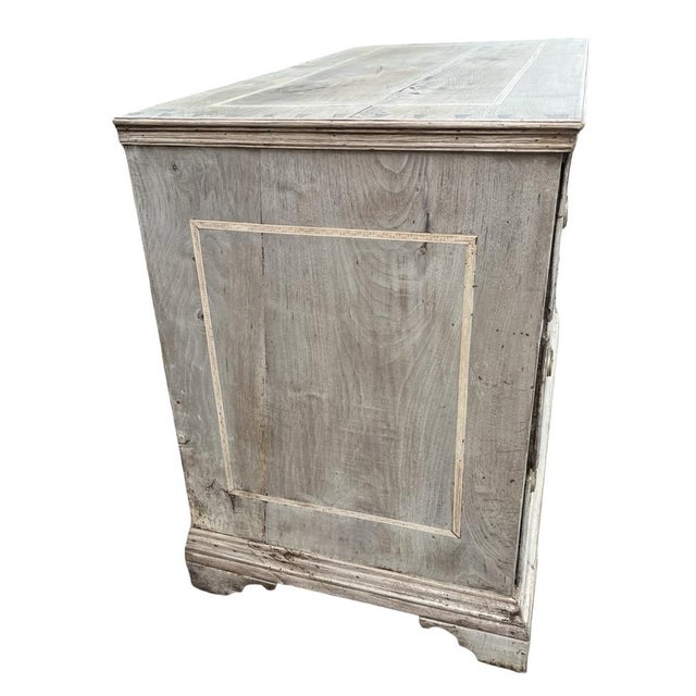 18th Century Italian Bleached Walnut Chest of Drawers with Inlay For Sale - Image 16 of 17