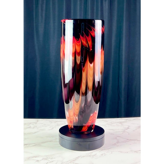 1960s Mid 20th Century Murano Fratelli Toso Cased Art Glass Pulled Feather (Fenicio) Flame Vase - 13.75" For Sale - Image 5 of 12
