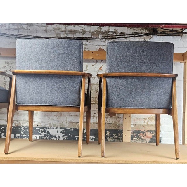 Mid-Century Modern Pair of Mid-Century Modern Accent Chairs - Gray (New Fabric) For Sale - Image 3 of 8