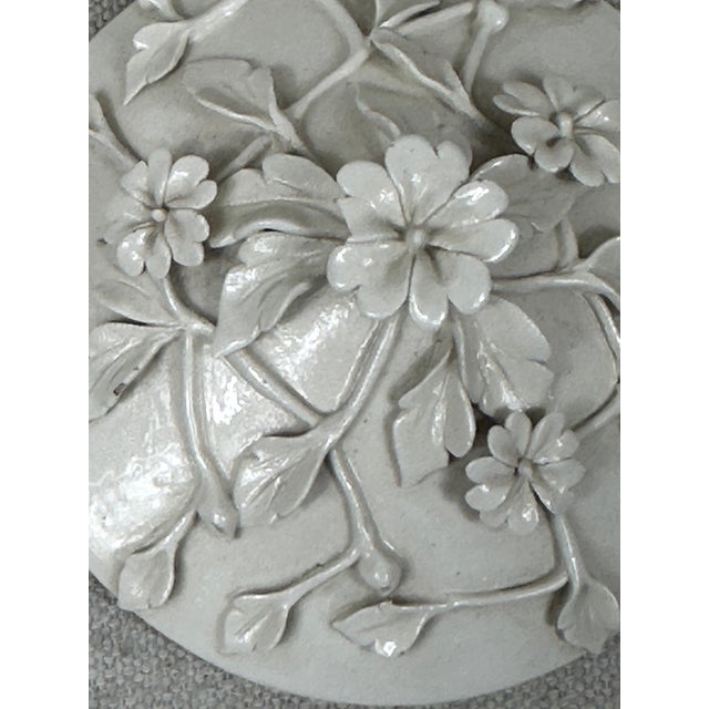 White Vintage Italian Trinket Box For Sale - Image 8 of 9