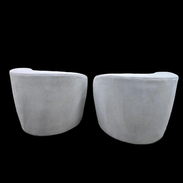 Vladimir Kagan MCM Vladimir Kagan Nautilus Asymmetrical Swivel Lounge Chairs - Pair For Sale - Image 4 of 9