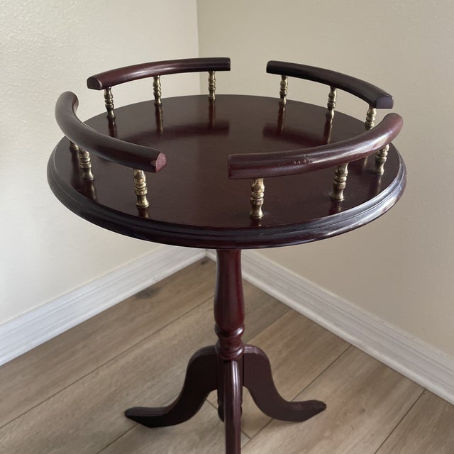 Vintage MCM Chippendale Mahogany Bar/Coffee Side Table For Sale - Image 4 of 9