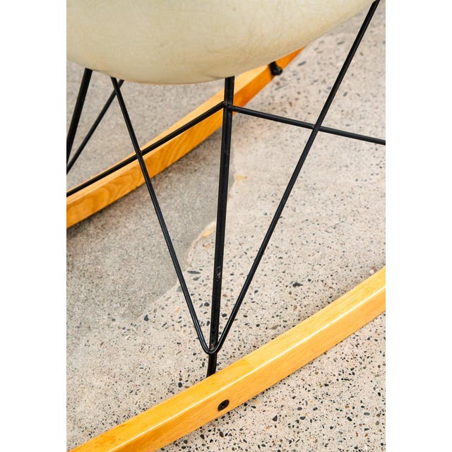 1960s Mid Century Modern Lounge Chair Shell Eames Herman Miller White Rocker Arm MCM For Sale - Image 11 of 12