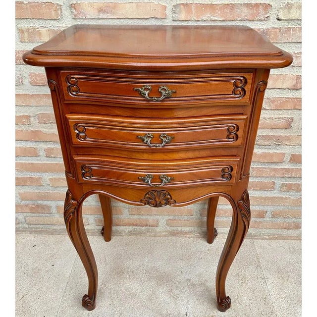 1960s Louis XVI Style Nightstands with Drawers and Cabriole Legs, 1960s, Set of 2 For Sale - Image 5 of 13