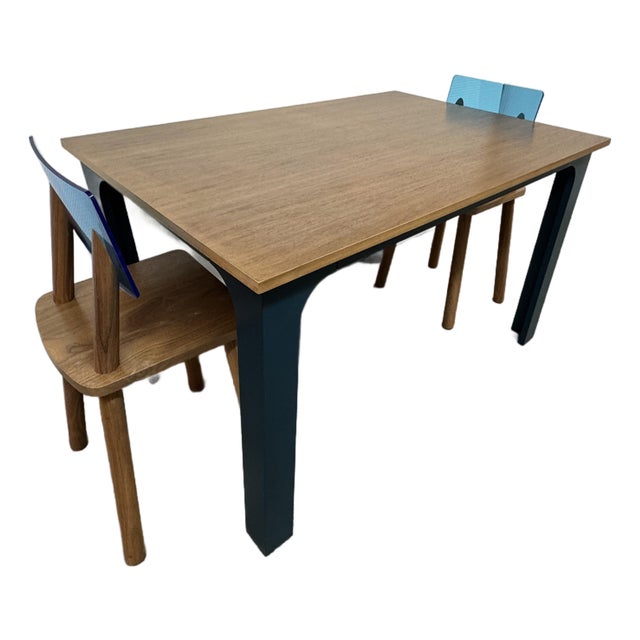 Nico & Yeye Children's Craft Table + Chairs, Set For Sale