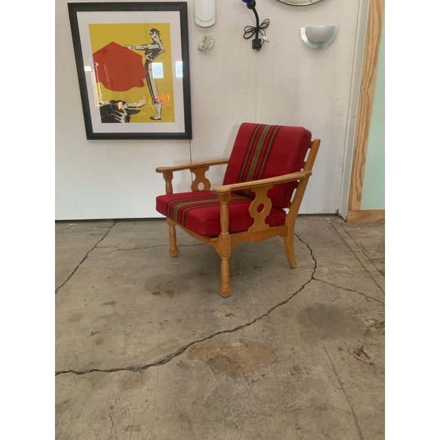 Very cool sought after easy chair in the style of Danish Designer, Henning (Henry) Kjaernulf made from quarter-sawn white...