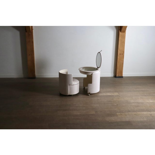 Dilly Dally Vanity in White Leather by Luigi Massoni for Poltrona Frau, Italy, 1968, Set of 2 For Sale - Image 9 of 13