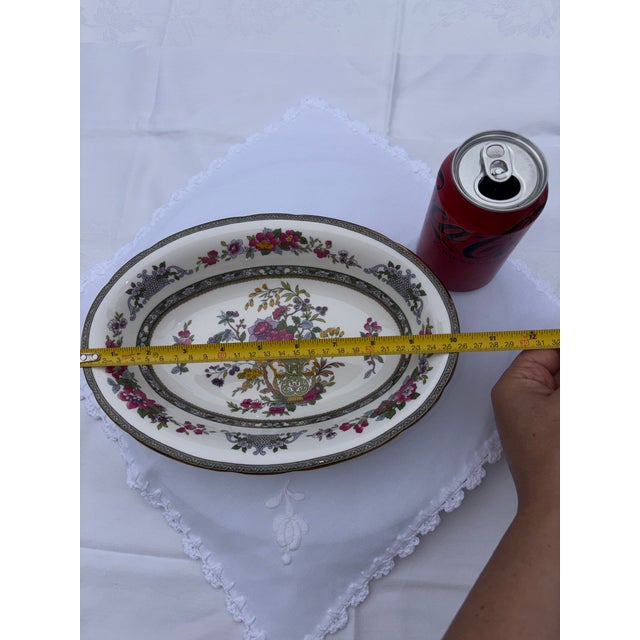 1970s Paragon Tree of Kashmir Oval Serving Platter | Royal Appointment Fine Bone China For Sale - Image 12 of 12