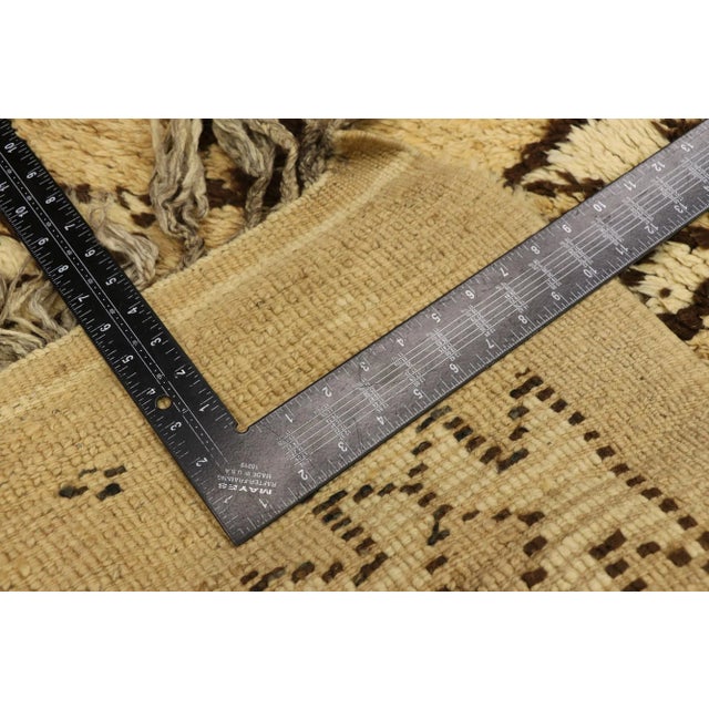 Late 20th Century Vintage Berber Moroccan Rug - 02'07 X 06'02 For Sale - Image 5 of 10