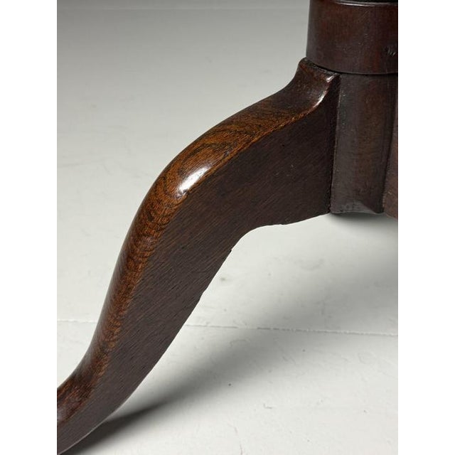 Tilt Top Table in Oak, 19th Century For Sale - Image 11 of 18