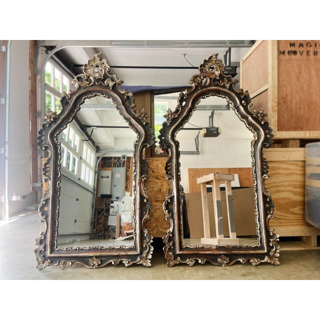 Italian Early 20th Century Italian Carved Giltwood Wall Mirrors - A Pair For Sale - Image 3 of 16