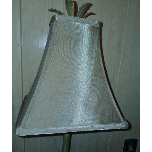 Faux gold marble with patina or green verdigris finish on this 70s Hollywood Regency column lamp.Styllized metal palm...