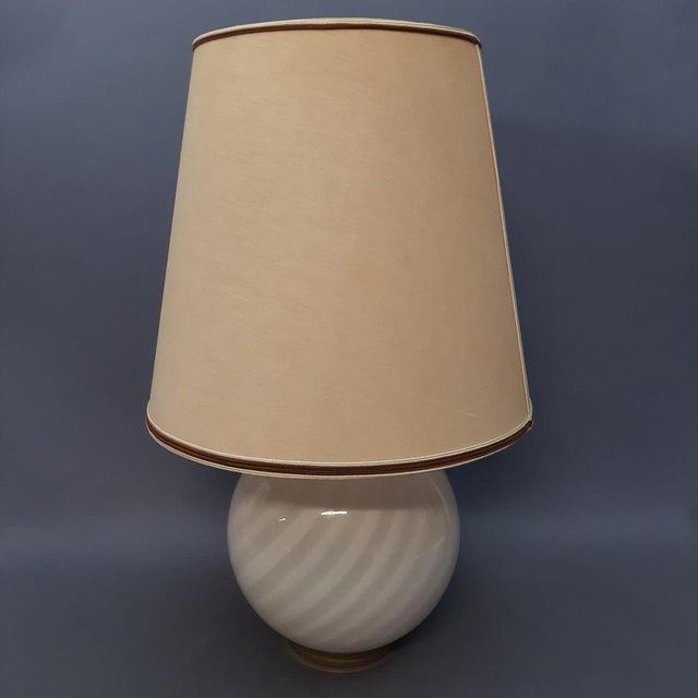 Modern Murano Glass Sphere Table Lamp with Spiral Stripes, 1970s For Sale - Image 4 of 13