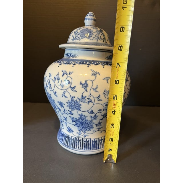 Ceramic Vintage Chinoiserie Blue White Floral Porcelain Ginger Jar Lid For Sale - Image 7 of 8