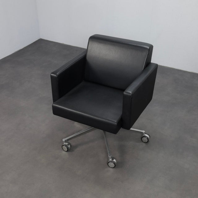 Metal Leather Swivel Armchairs by Poltrona Frau, Italy, 1990s, Set of 2 For Sale - Image 7 of 12