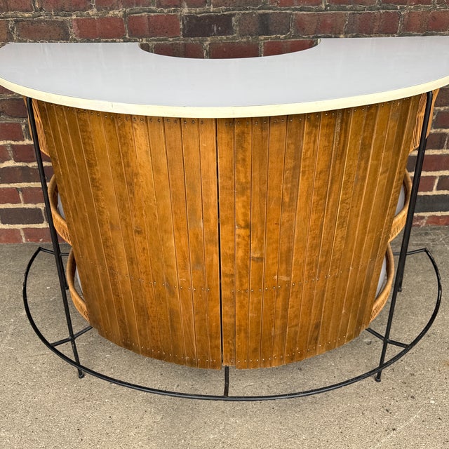 Arthur Umanoff Style Mid-Century Modern Curved Bamboo Tiki Bar For Sale In Cleveland - Image 6 of 12