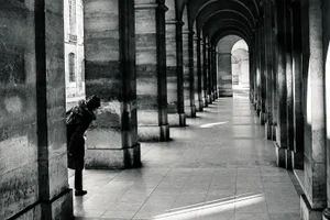 "Paris Mystère Sous Les Arches 2014" Contemporary Black and White Photograph by David Rubin 16"x24"