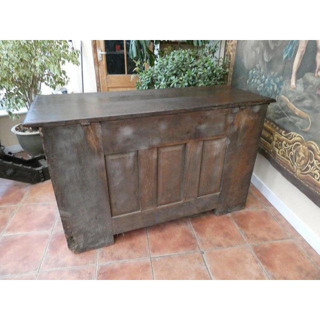 Early 17th Century English Oak Coffer Chest, 1630 For Sale - Image 14 of 18