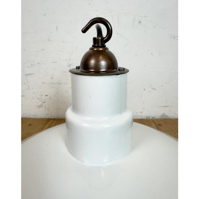 Industrial White Enamel Factory Pendant Lamp from Quadrangle Mfg. Co., 1960s For Sale - Image 12 of 18