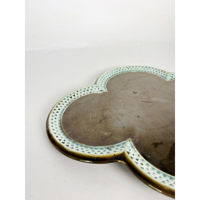 15th Century & Earlier Clover-Shaped Ceramic Dish, France, 20th Century For Sale - Image 5 of 10