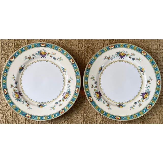 Early 20th Century Minton Porcelain Chinoiserie Dinner Plates Decorated With Vases and Flower Garlands - Set of 9 For Sale - Image 10 of 18