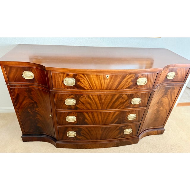Wood Vintage Thomasville Chair Company Mahogany Duncan Phyfe-Style Dining Room Buffet For Sale - Image 7 of 8