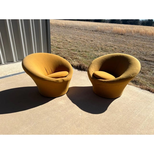 A collectors pair of early production year (circa 1965 to 1975) Pierre Paulin 'Mushroom' lounge chairs for Artifort,...