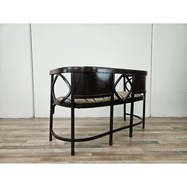 Bent Beech Model N.215 Sofa attributed to Antonio Volpe, 1910s For Sale - Image 3 of 14