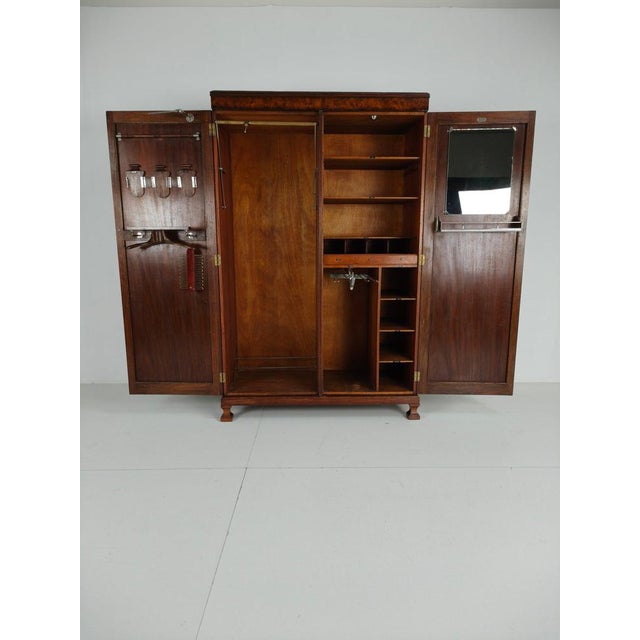 English Art Deco Burr Walnut Wardrobe from Waring & Gillow, 1900s-1930s For Sale - Image 10 of 18