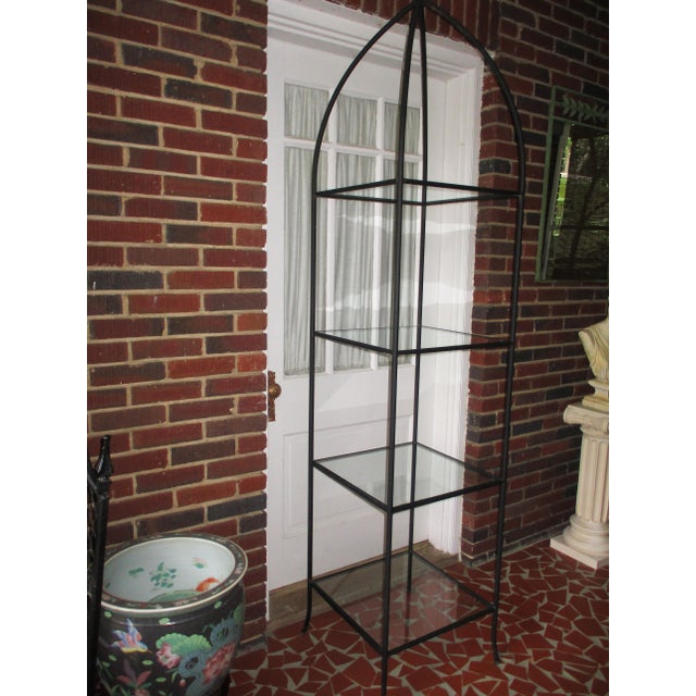 Traditional Vintage Regency Iron & Glass 4 Tier Crown Top Display Shelf Case / Etagere For Sale - Image 3 of 10