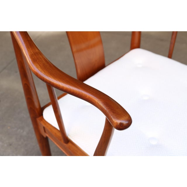 1960s Pair of China Chairs by Hans J. Wegner for Fritz Hansen For Sale In New York - Image 6 of 9