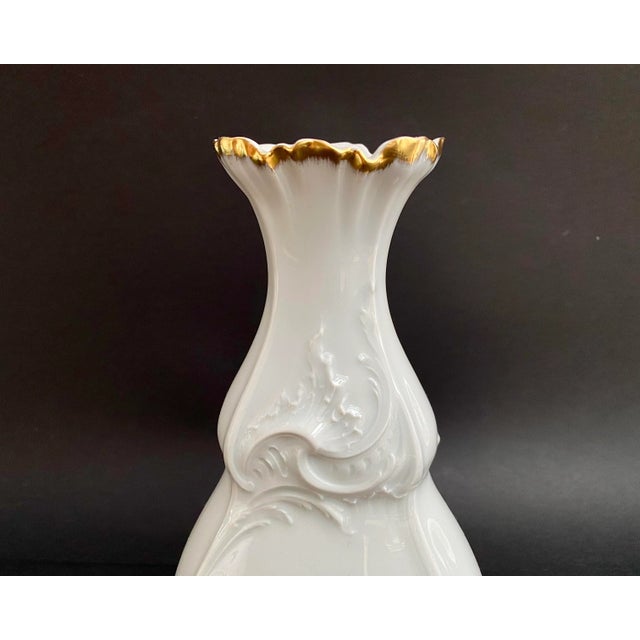 Vintage French Vase in Hand-Painted Porcelain with Floral and Gold Decoration from Limoges, 1980s For Sale - Image 3 of 7