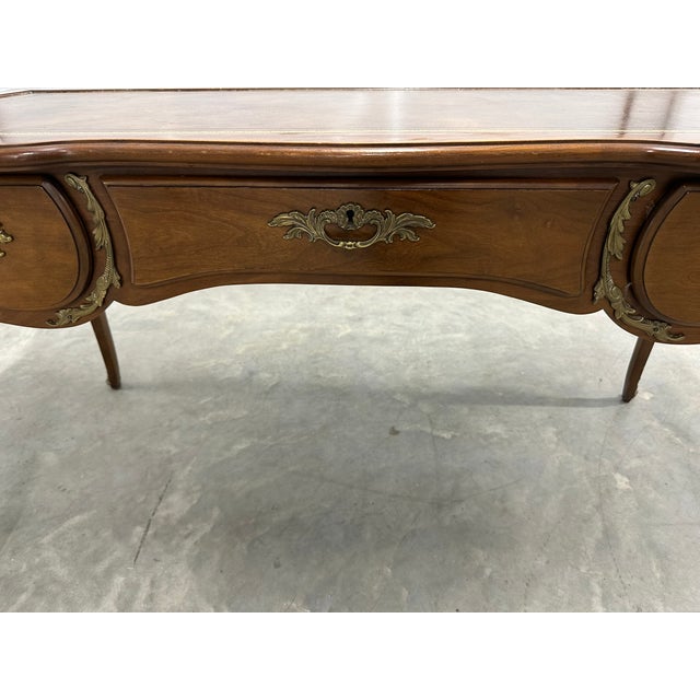 Vintage Karges French Provincial Walnut Executive Writing Desk With Embossed Leather Top For Sale - Image 17 of 18