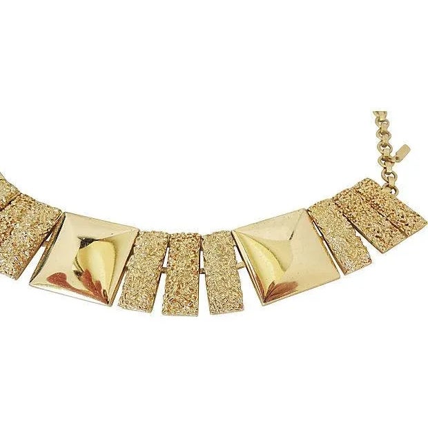 Modern Vintage 1973 Signed Monet Book Piece v Collar Necklace For Sale - Image 3 of 5
