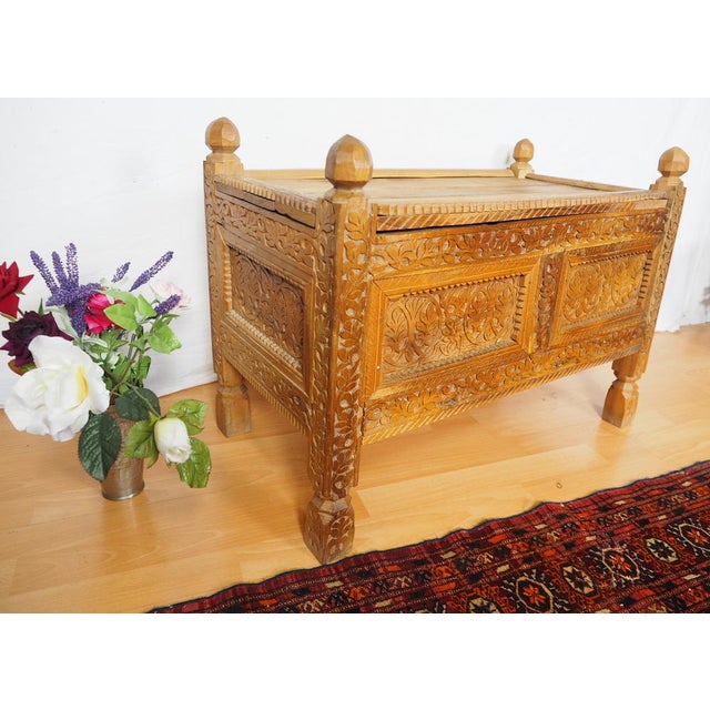 Vintage Afghan Chest in Wood, 1930s For Sale - Image 6 of 17