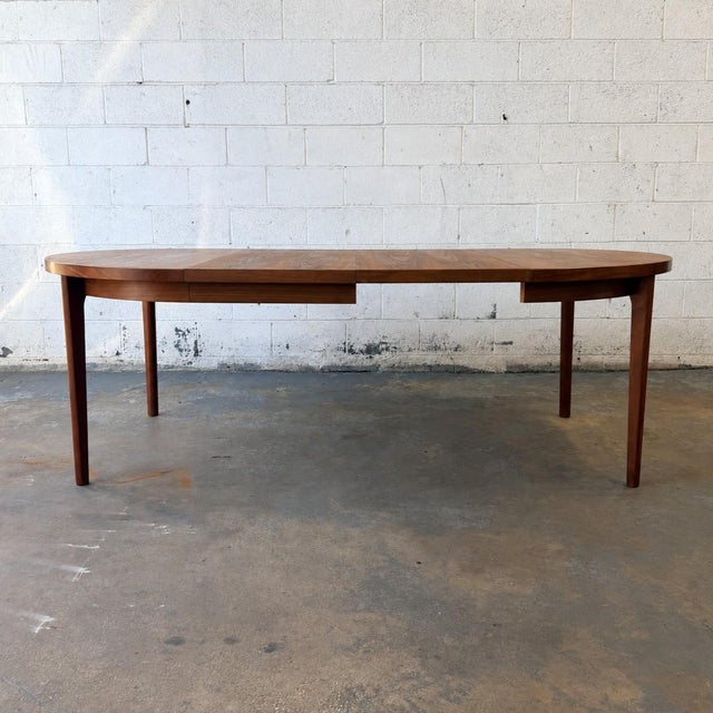 Vintage Danish Modern Round Teak Dining Table With 2 Extension Leaves, 1960s Vejle Mobelfabrik For Sale In New York - Image 6 of 11