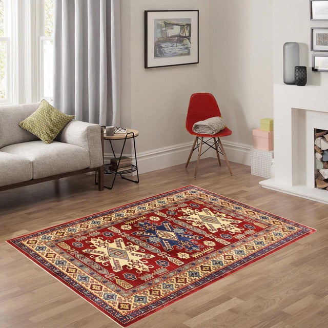Bring timeless elegance into your home with this hand‑knotted Shirwan rug, crafted with exceptional detail and luxurious...