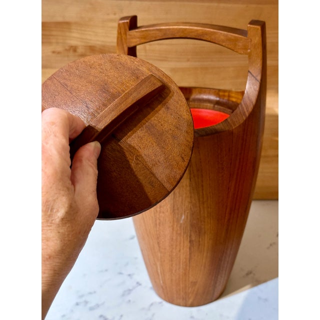 Auburn • • Vintage Dansk Teak "Congo" Ice Bucket & Wine Chiller by Jens Quistgaard – Rare 19" Tall Model 810 For Sale - Image 8 of 9
