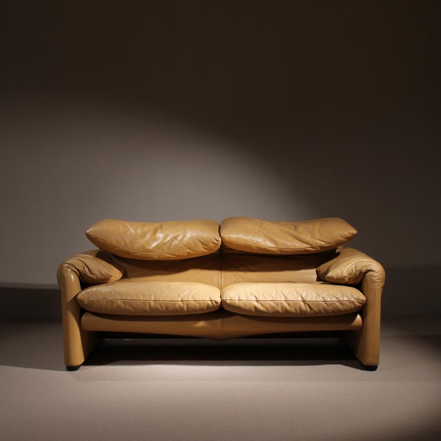 Maralunga Leather Sofa by Vico Magistretti for Cassina, 1970s For Sale - Image 14 of 18