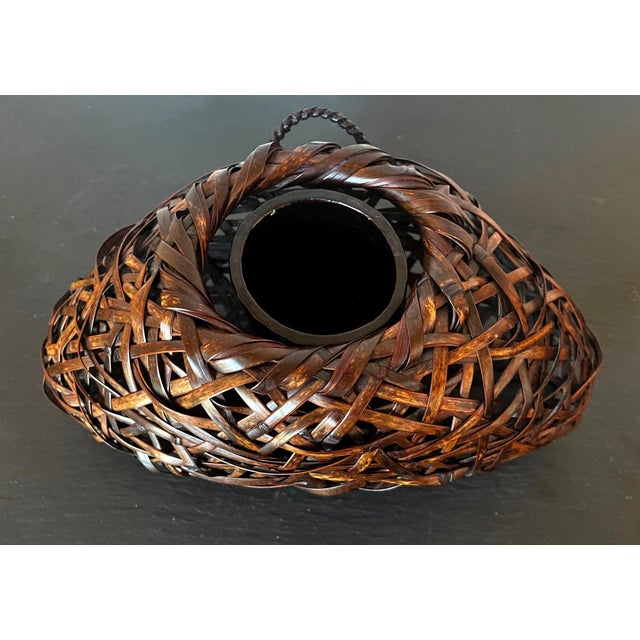 Late 20th Century Japanese Woven Ikebana Hanging Basket by Suemura Shobun For Sale - Image 5 of 18