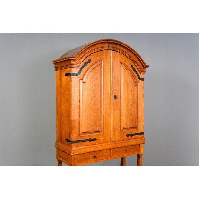 Brown Oak and Pine Sideboard, 18th Century For Sale - Image 8 of 18