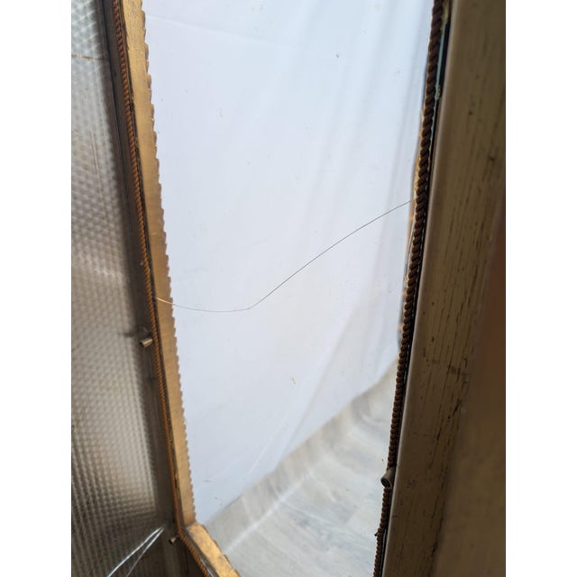 Baroque Style Illuminated Gilded Display Cabinet For Sale - Image 14 of 18