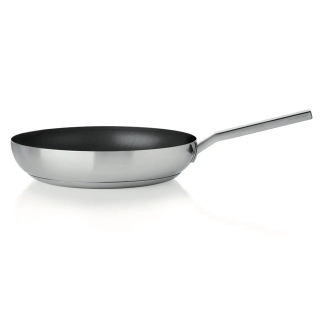 Contemporary Mepra Stile Non-stick Frying Pan 32 Cm For Sale - Image 3 of 3