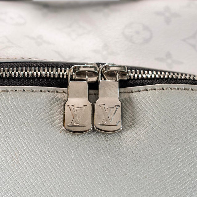 Louis Vuitton Discovery Taigarama Grey Monogram Canvas Backpack Bag For Sale - Image 9 of 12