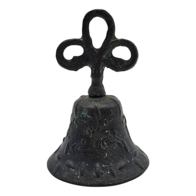 Cast Bronze European Table Bell With Tri-Lobed Handle, 4.5" For Sale
