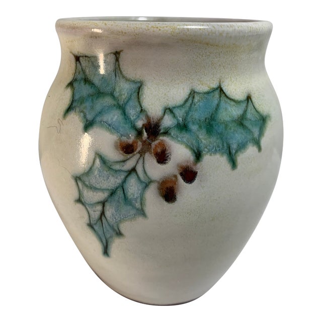 Vintage Chicago Studio Pottery Petite Hand Made Holly Berry Vase For Sale