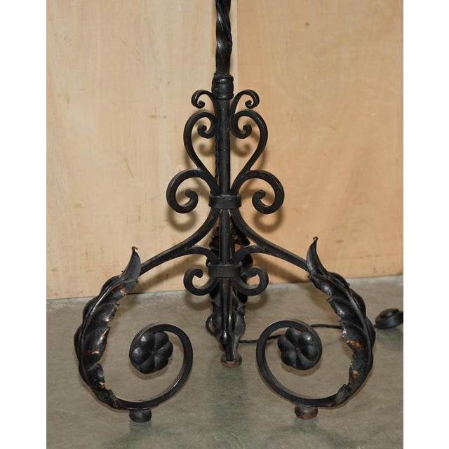 Italian Murano Glass and Iron Caged Pendant Floor Lamp from Seguso, 1930s For Sale - Image 9 of 16