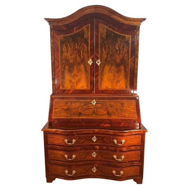 18th Century Baroque Walnut Bureau Cabinet with Figured Veneers For Sale - Image 11 of 11