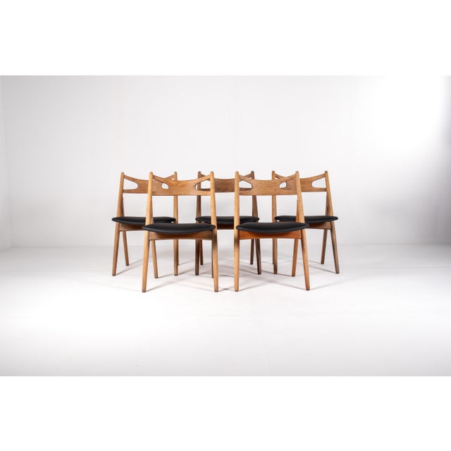 CH29 Sawbuck Chairs in Oak by Hans J. Wegner for Carl Hansen & Søn, 1950s, Set of 5 For Sale - Image 13 of 13
