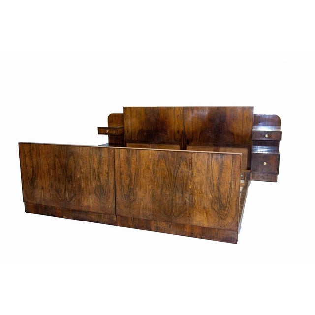 French Art Deco King Size Bed in Walnut, 1930 For Sale - Image 4 of 18